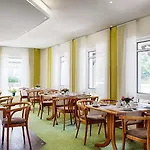 Hotel Carmina Am