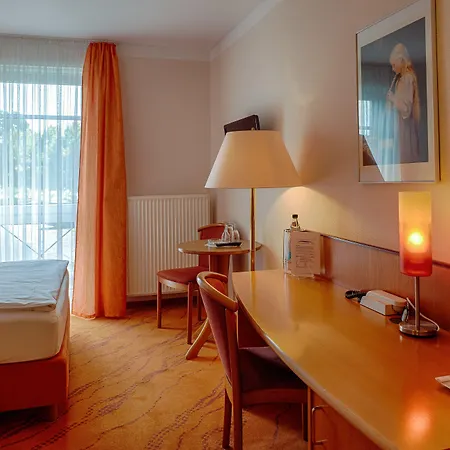 Carmina Am Hotell 3*