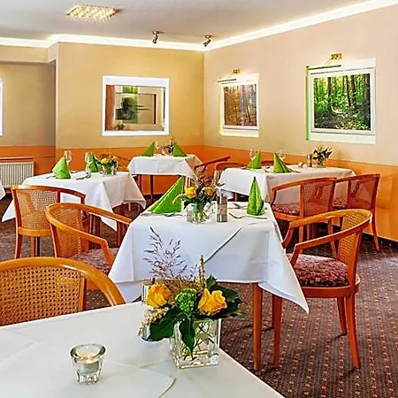 Hotel Carmina Am 3*