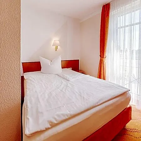 Hotel Carmina Am 3*