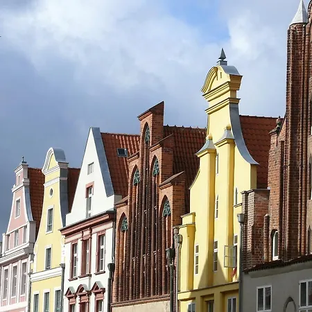 Carmina Am Hotell 3*